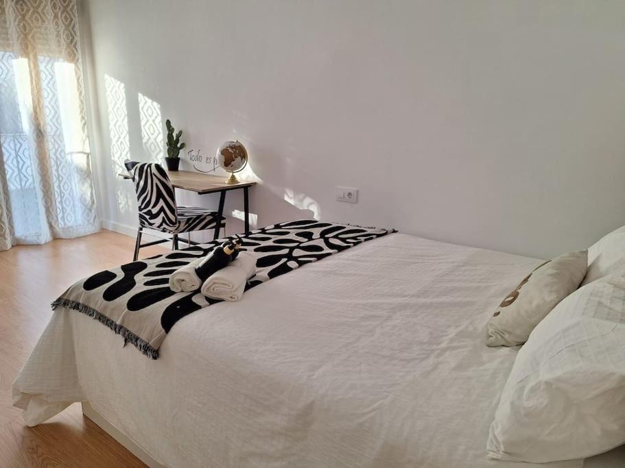 Apartamento Plaza Espana De Luque Apartment Exterior photo